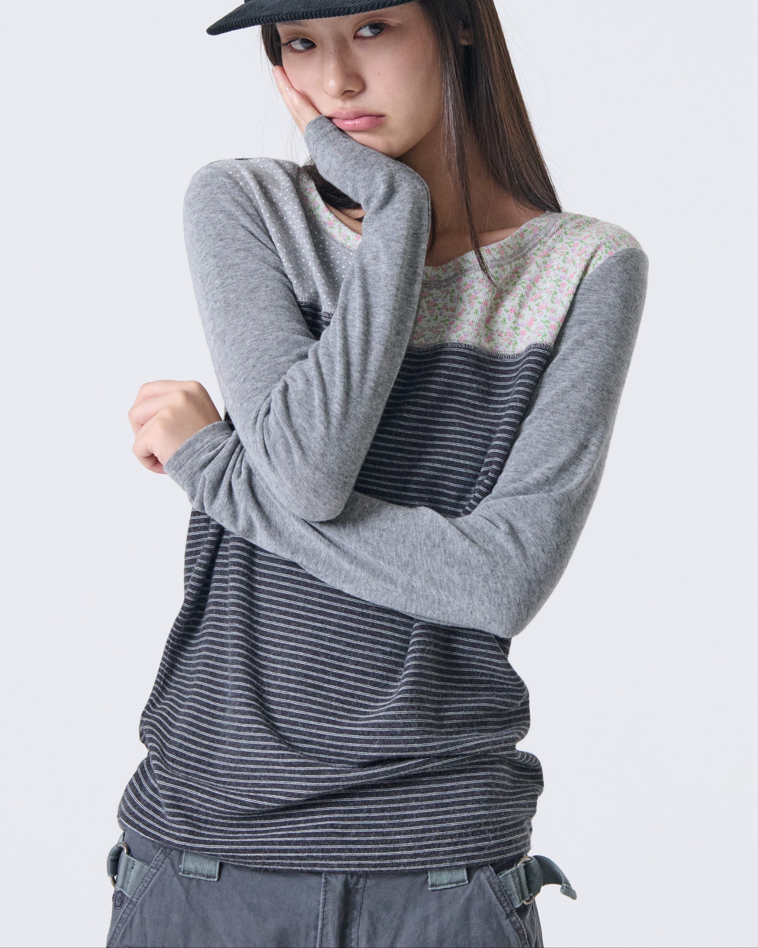 PATTERN BLOCK TEE [CHARCOAL]