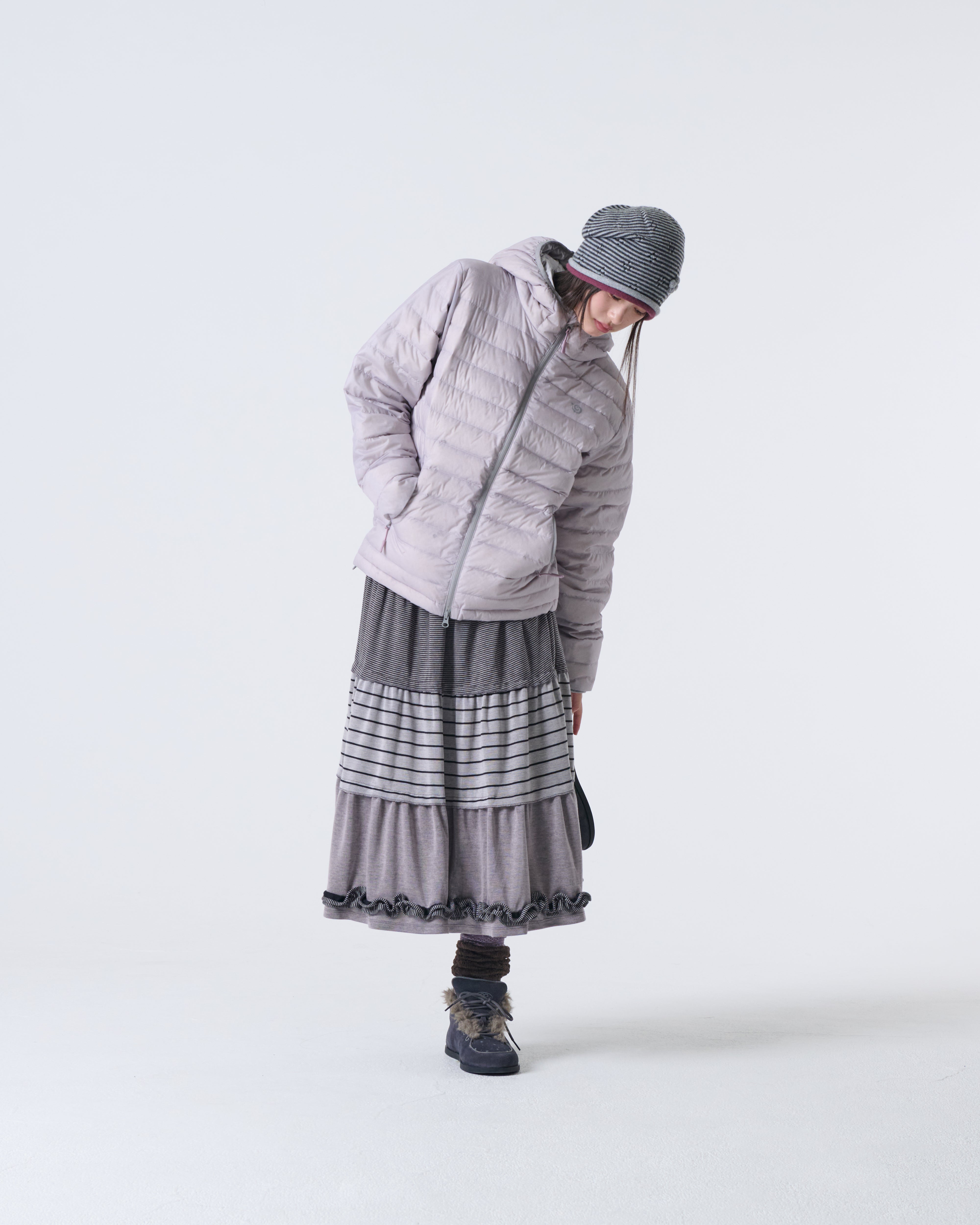 SYMBOL LIGHT DOWN JACKET [LAVENDER]