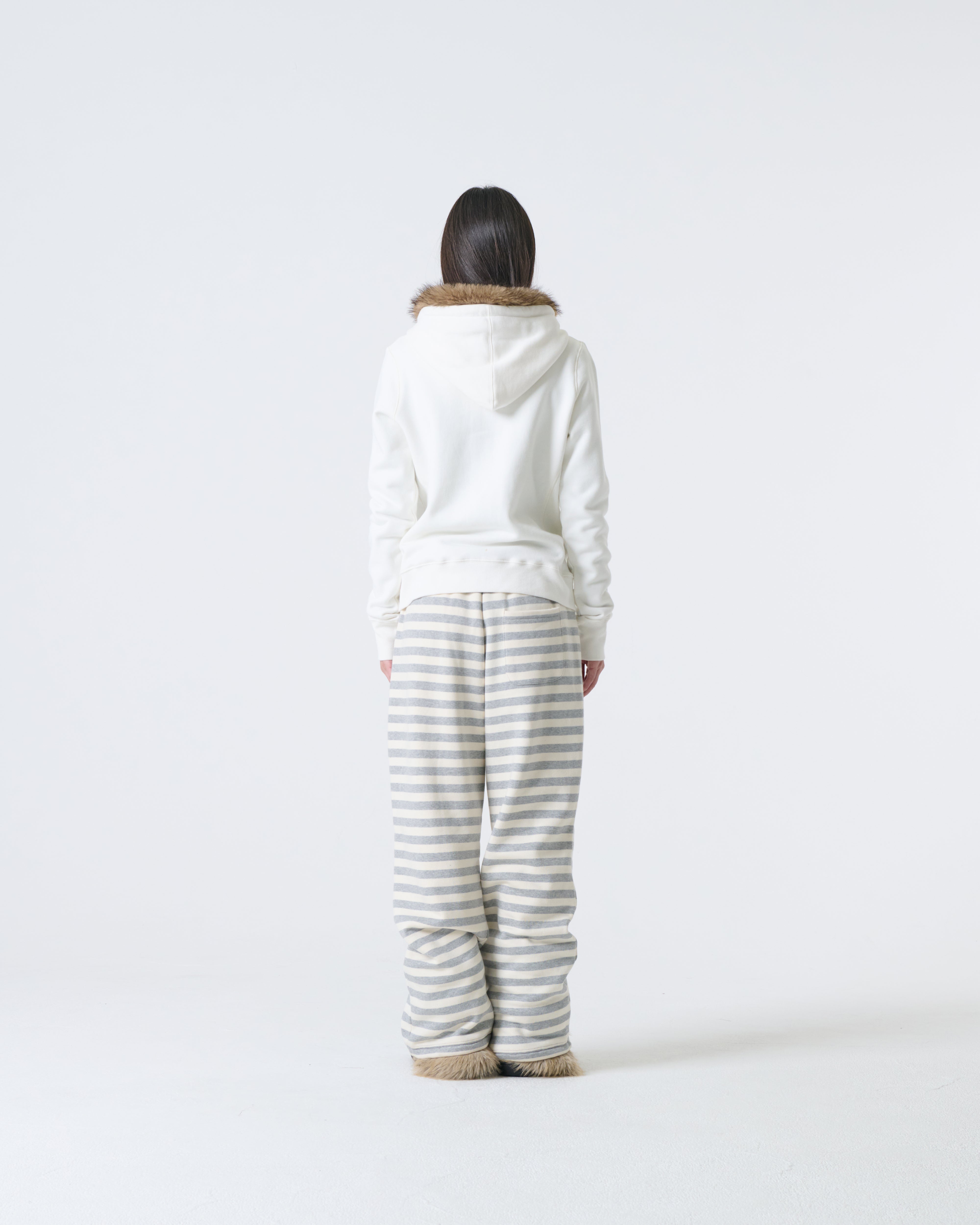FUR DOT SMALL LETTER HOOD ZIP UP [IVORY]