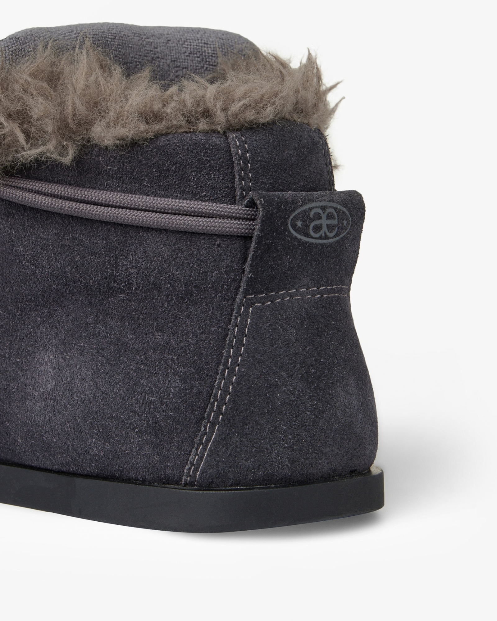 AEAE FUZZY FAT SNEAKERS [CHARCOAL]