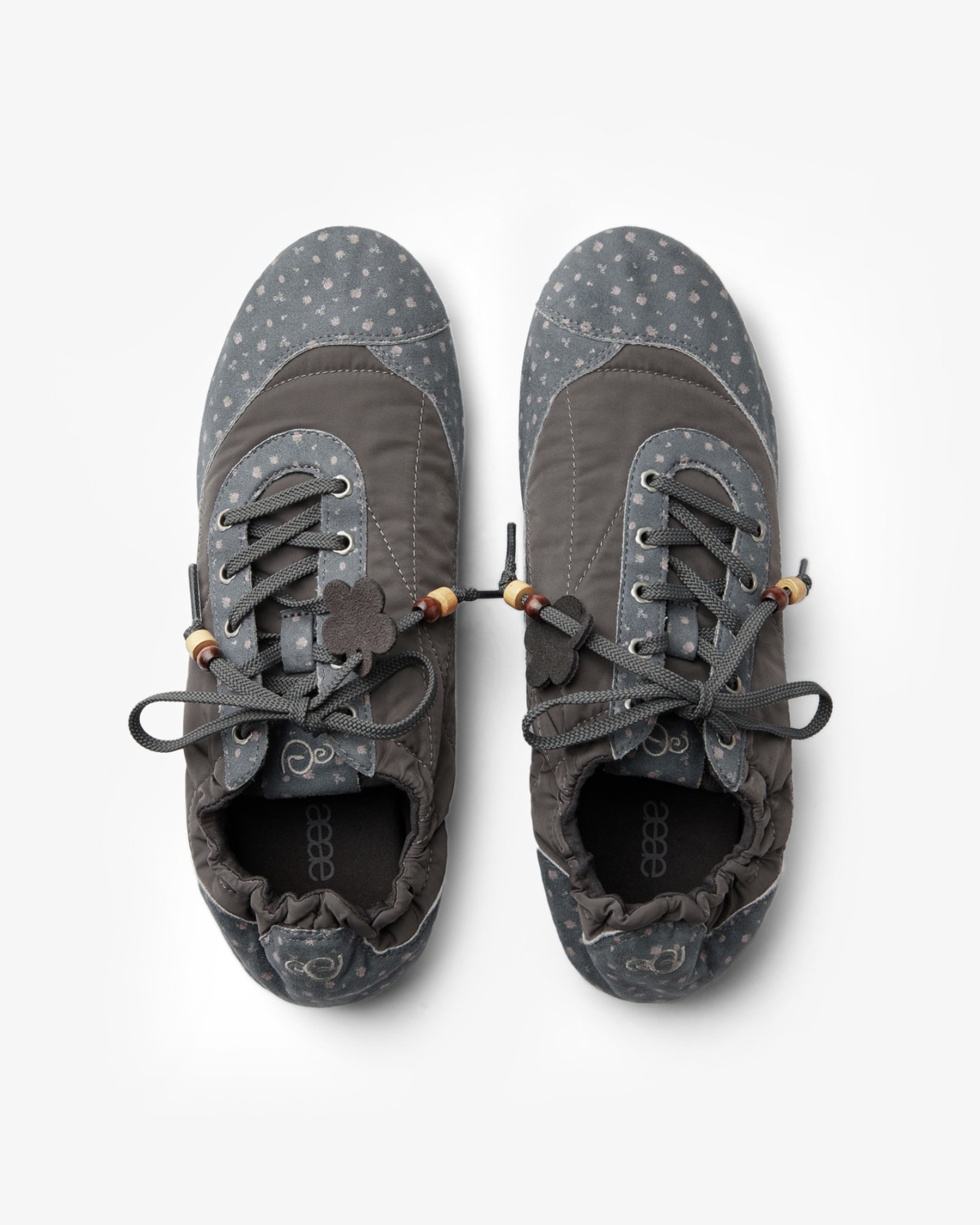AEAE FLOWER TRAINER [CHARCOAL]