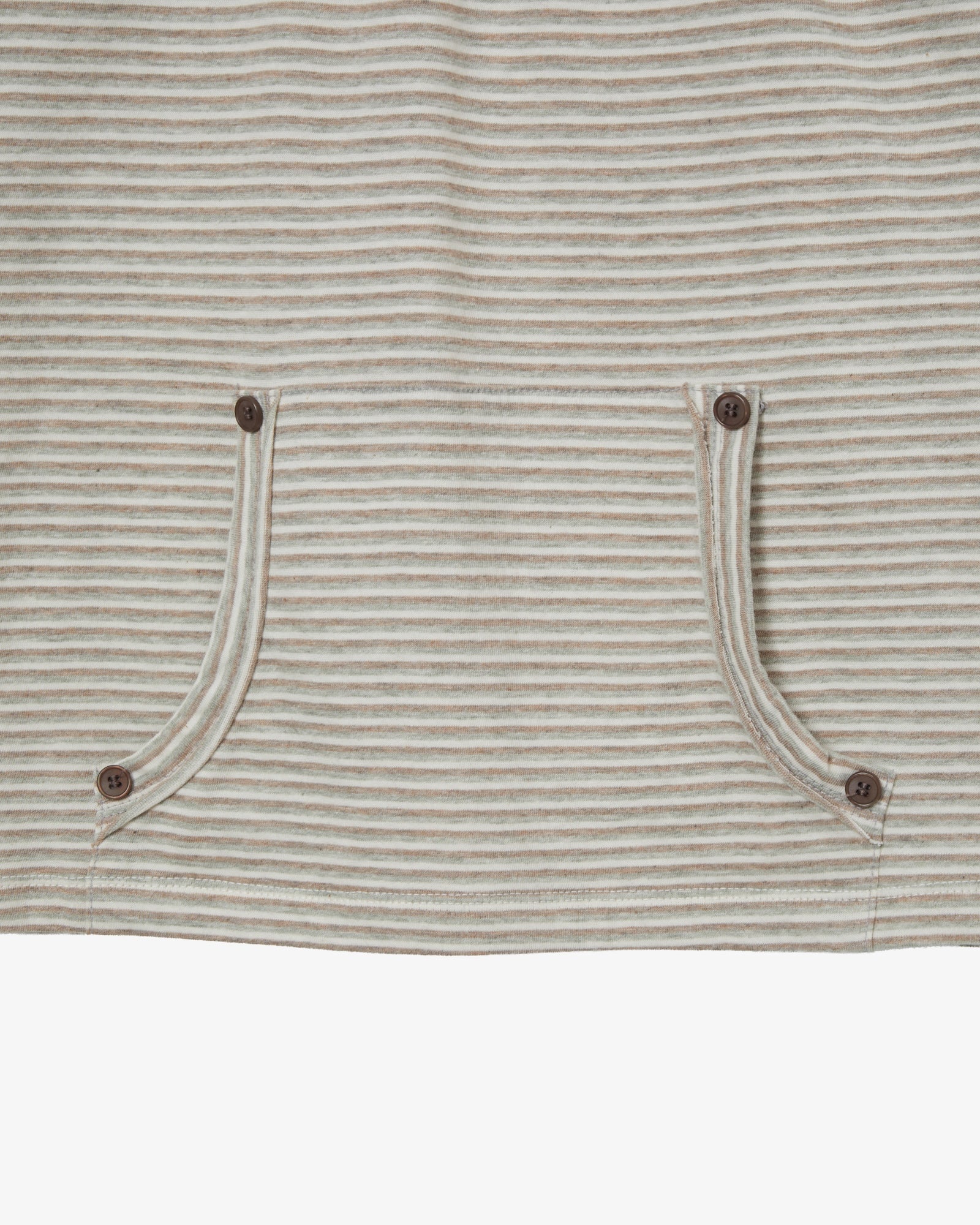 BUTTON SHIRRING POCKET TEE [BROWN]
