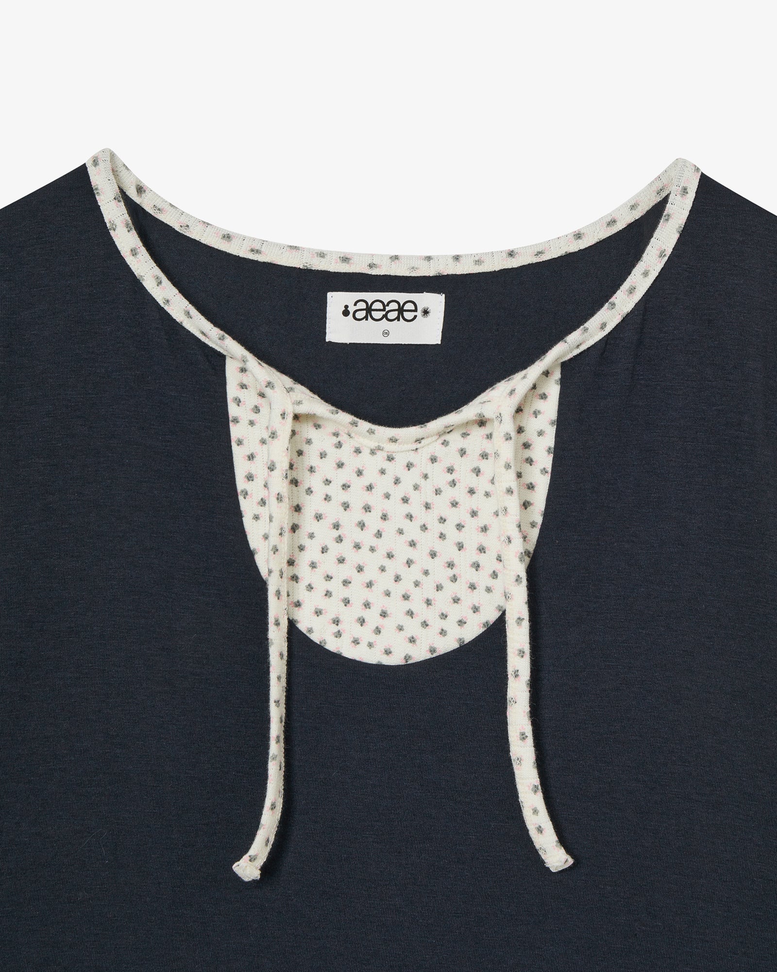 FLOWER BLOCK TEE [NAVY]