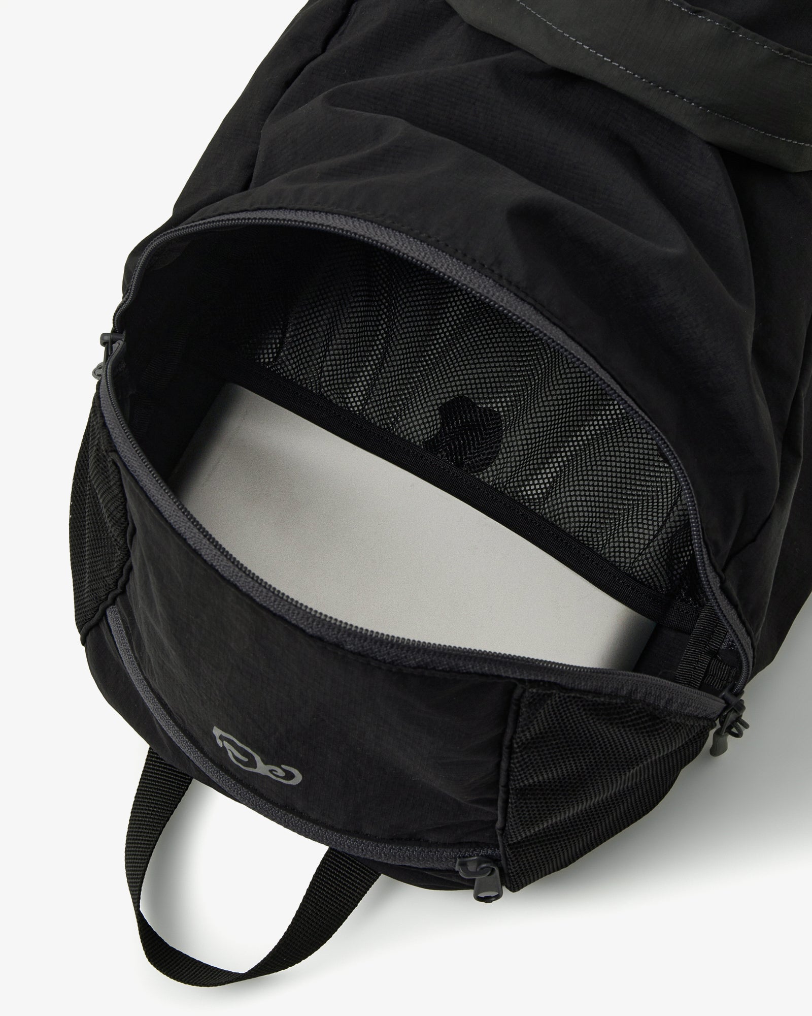 HIKING BACKPACK [BLACK]