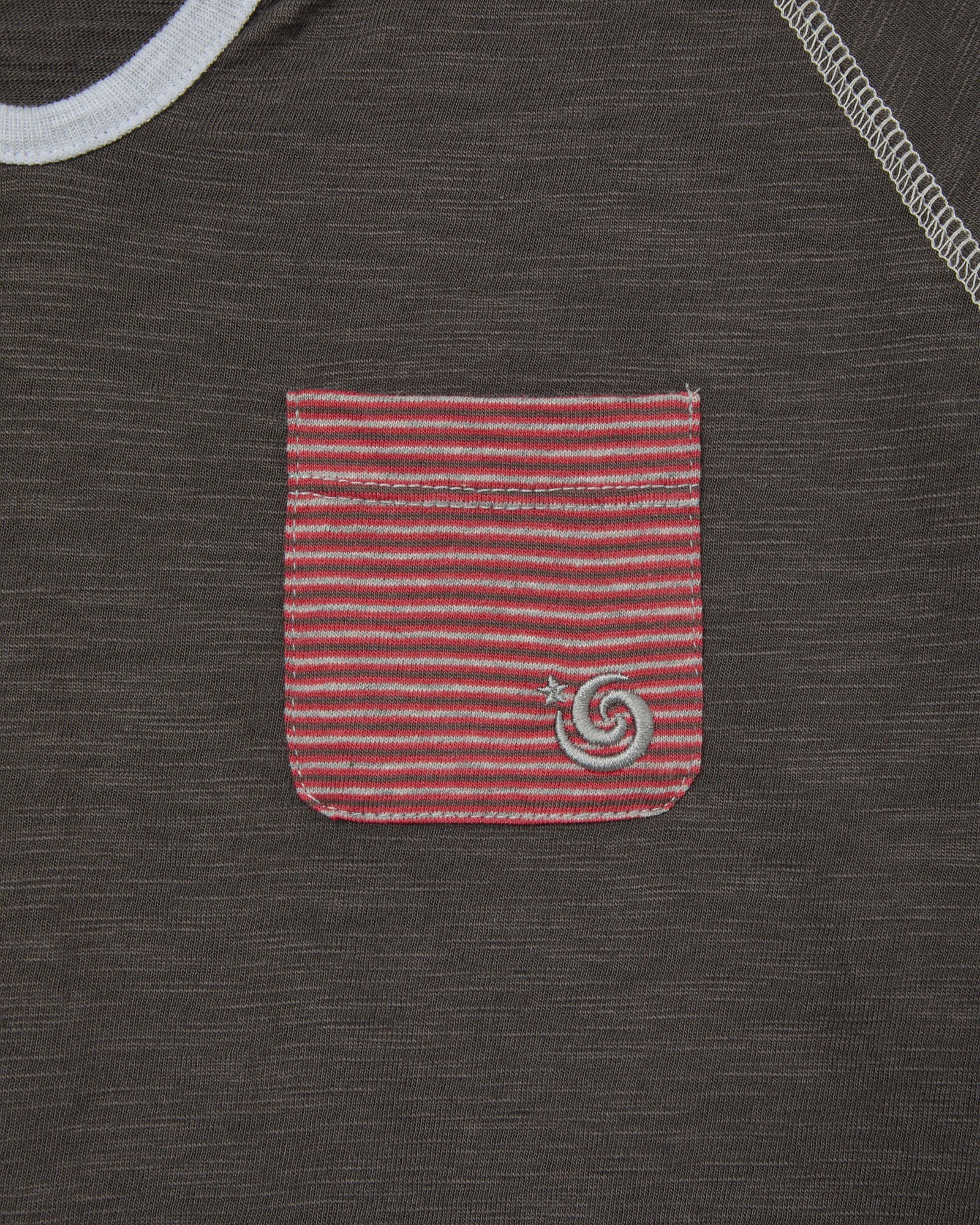 LAYERED SLEEVE TEE [CHARCOAL]