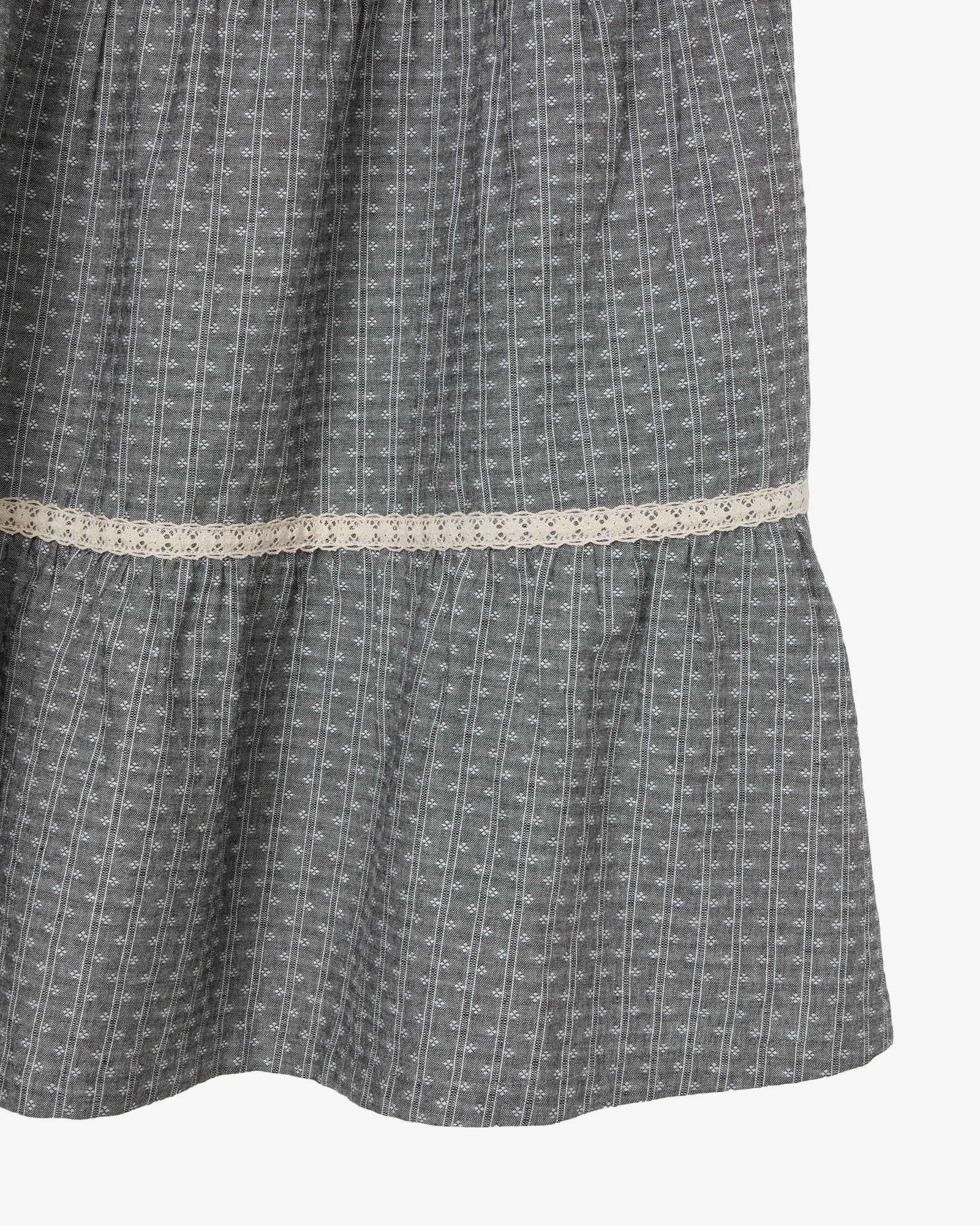 PATTERN TIERED SKIRT [CHARCOAL]