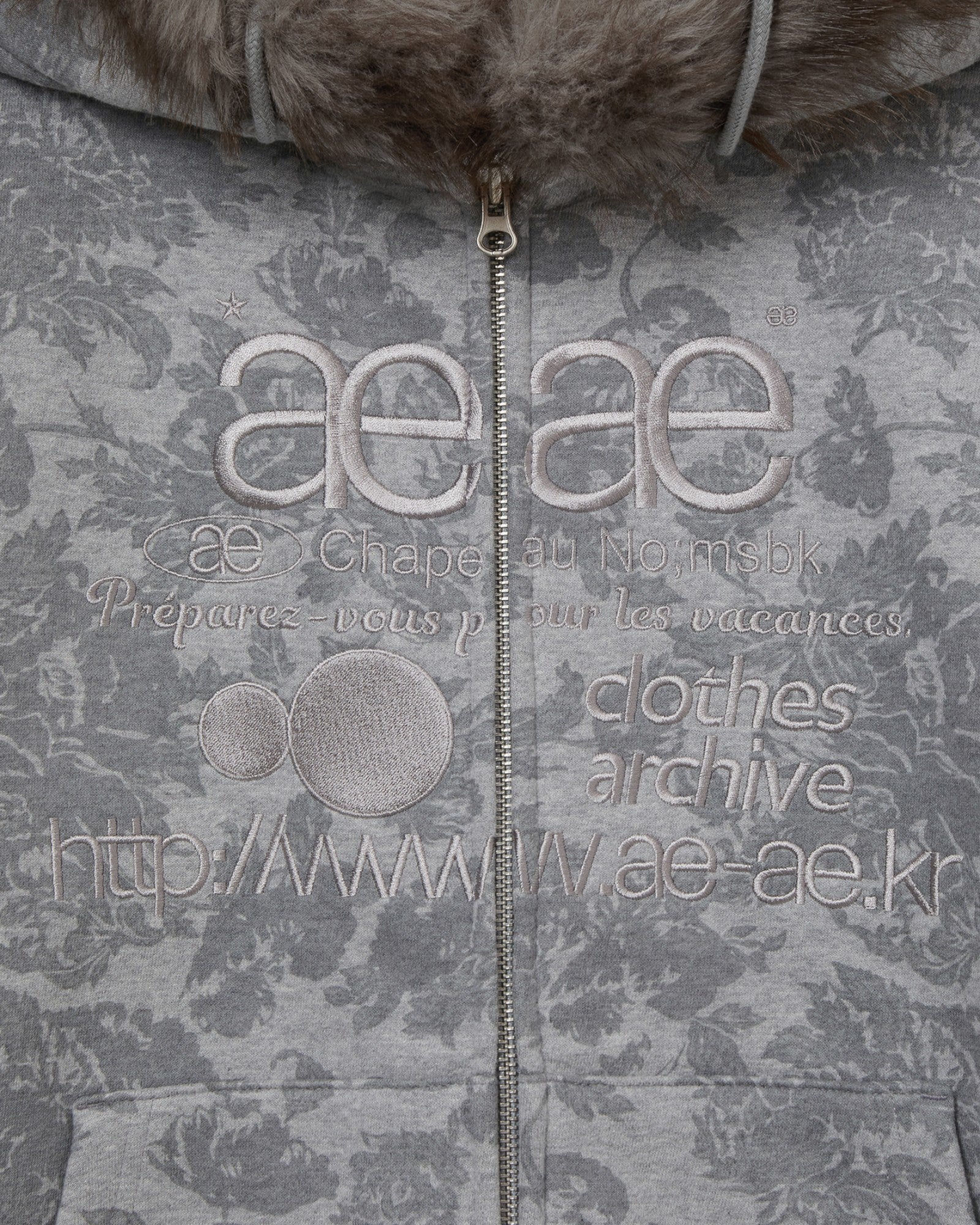 WEB LOGO FUR HOOD ZIP UP [GREY]