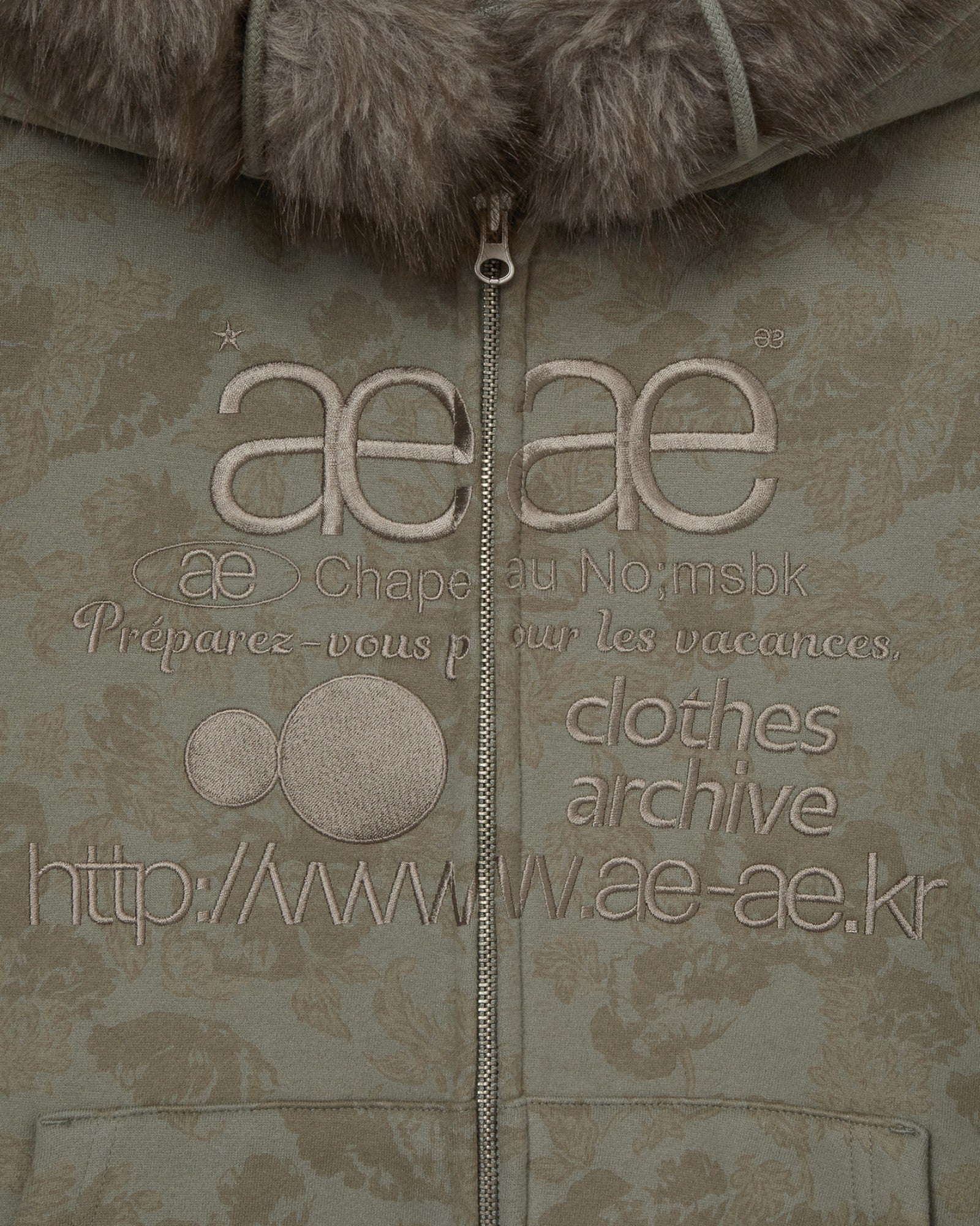 WEB LOGO FUR HOOD ZIP UP [KHAKI]